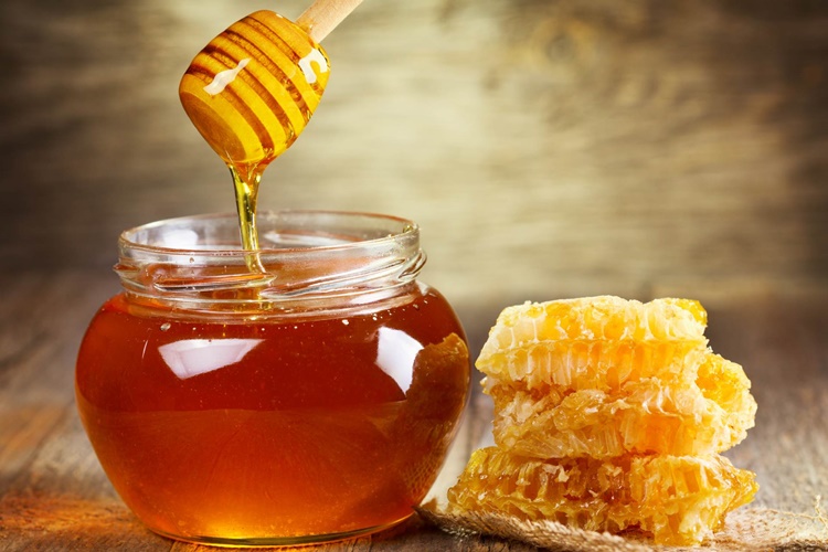 éltető gyógyító erdélyi méz