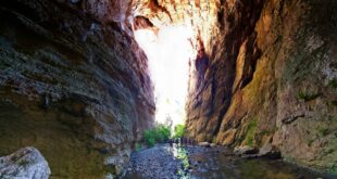 Ponorics vízkelet, románul: Peștera Șura Mare